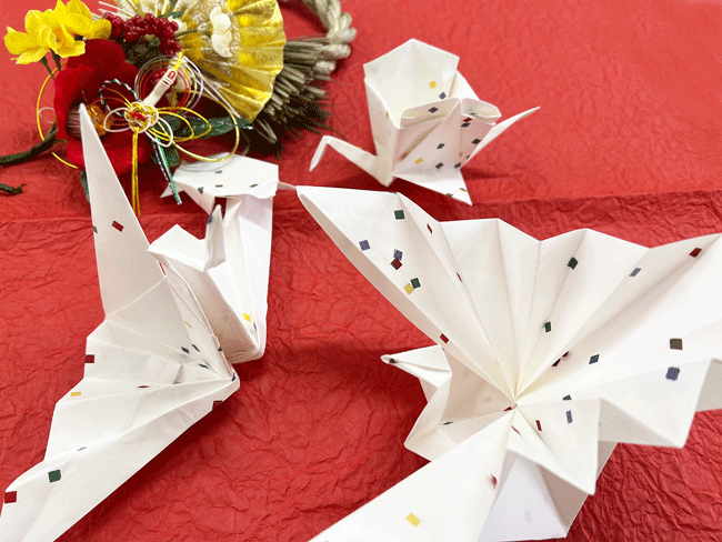 和紙で作った祝鶴